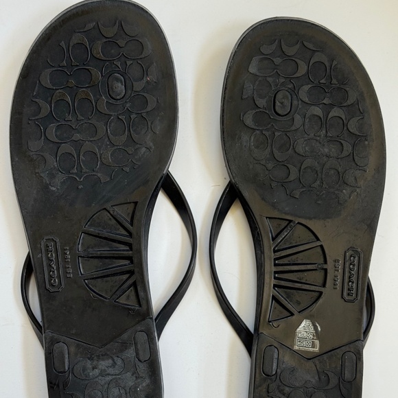 Women's Coach Landon Black Jelly Thong Flip Flop Sandals with Gold Bow, size 8.5 - Picture 10 of 13